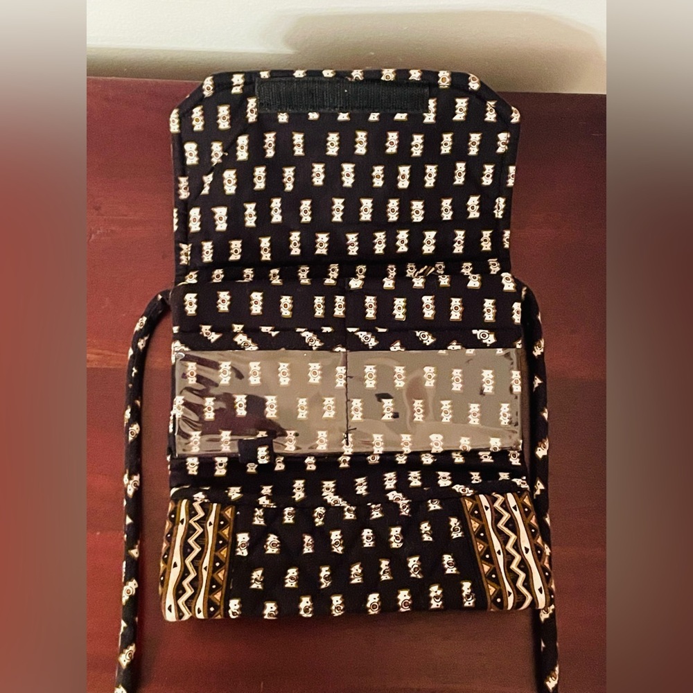 VERA BRADLEY Wallet With Strap - Crossbody - Zebras - Black - Great Condition - Picture 7 of 12